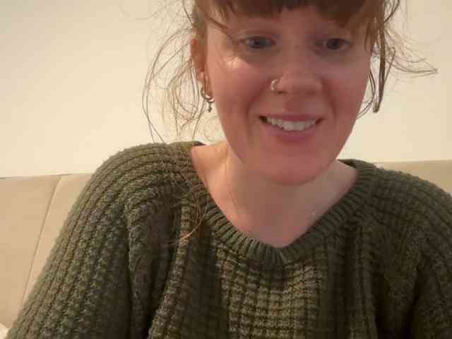 REDHEADROSIE webcam