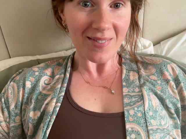 REDHEADROSIE webcam