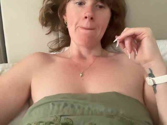 REDHEADROSIE webcam