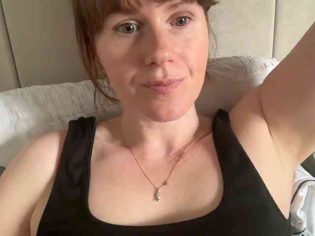 REDHEADROSIE webcam