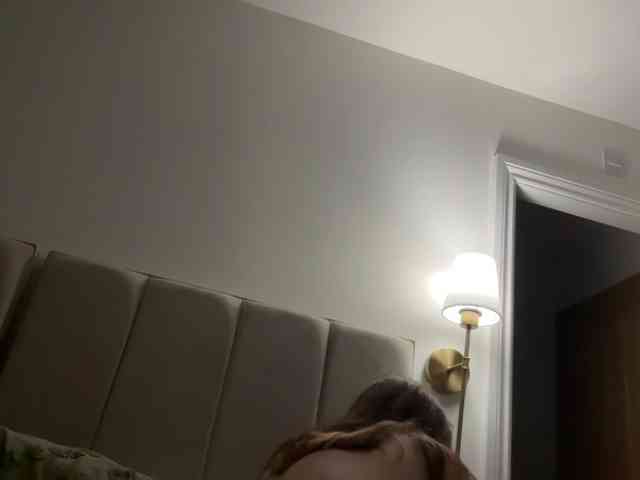 REDHEADROSIE webcam