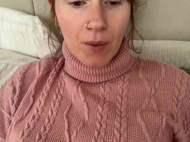 REDHEADROSIE webcam