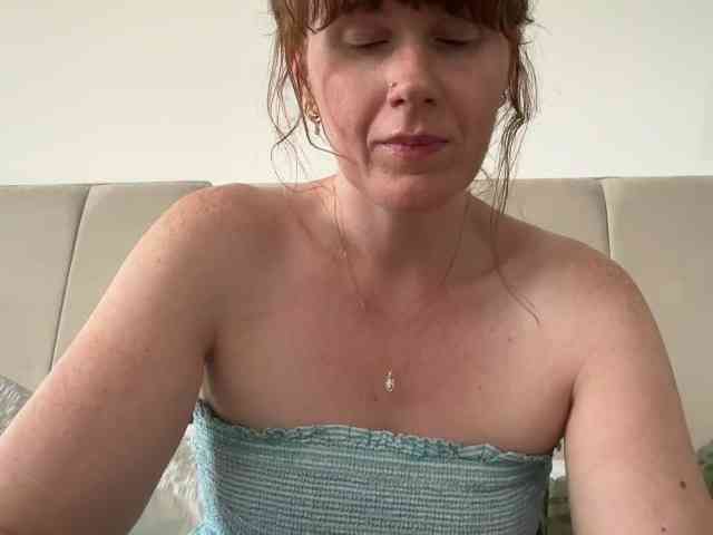 REDHEADROSIE REDHEADROSIE