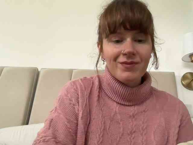 REDHEADROSIE webcam