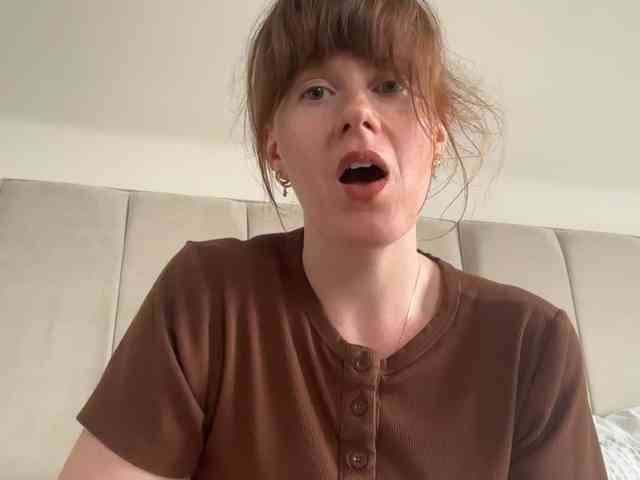 REDHEADROSIE webcam