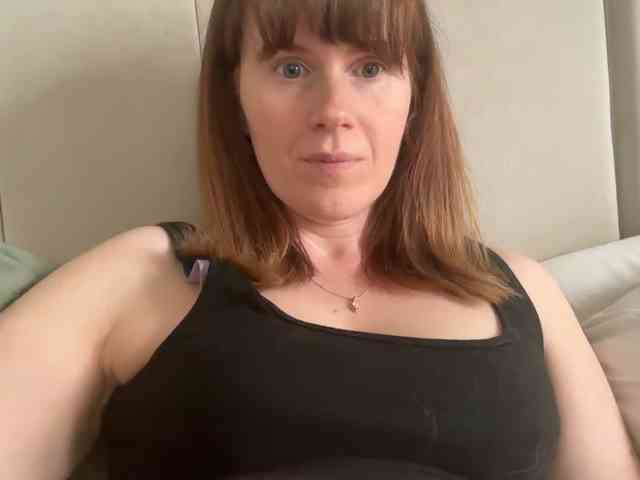 REDHEADROSIE webcam