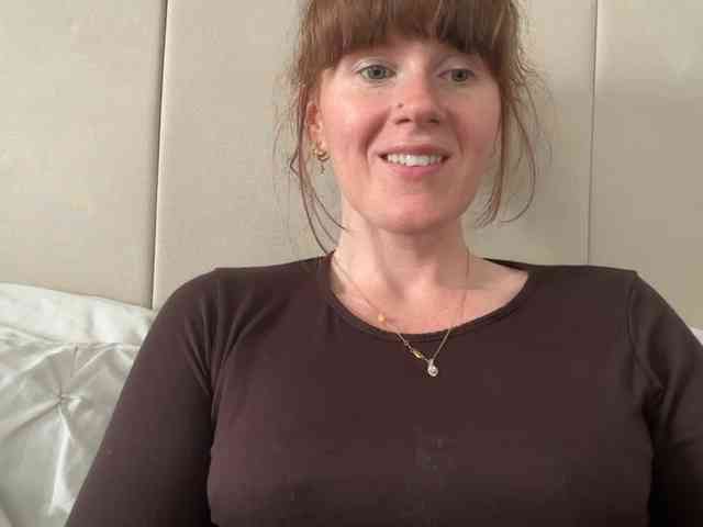 REDHEADROSIE webcam