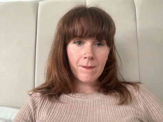 REDHEADROSIE webcam