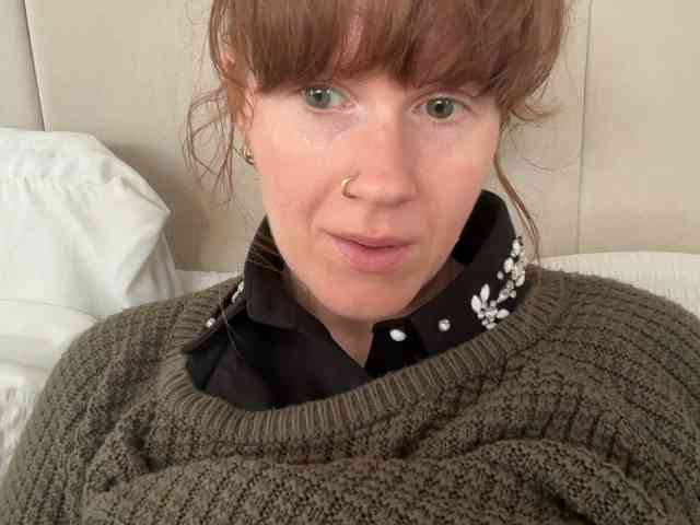 REDHEADROSIE webcam