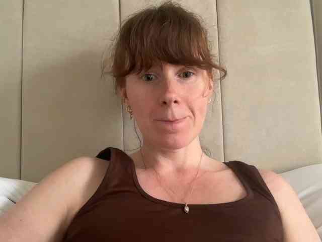 REDHEADROSIE webcam