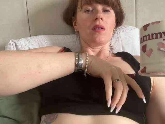 REDHEADROSIE webcam
