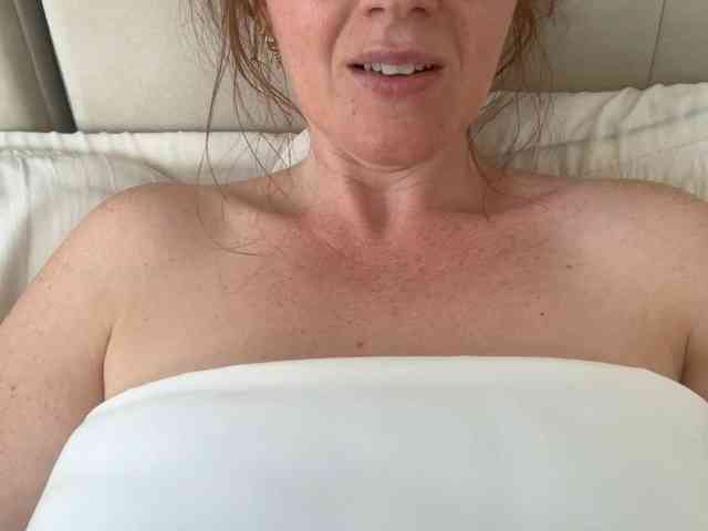 REDHEADROSIE webcam