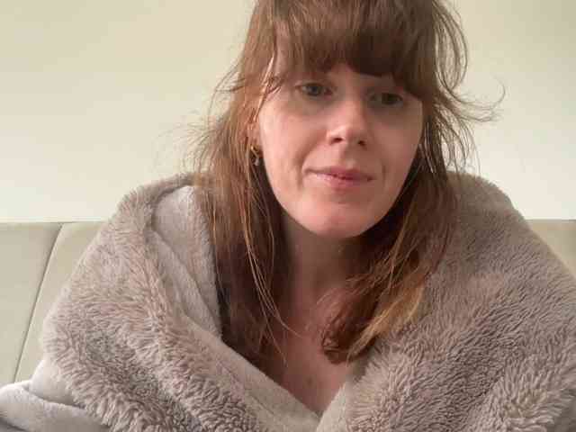 REDHEADROSIE webcam