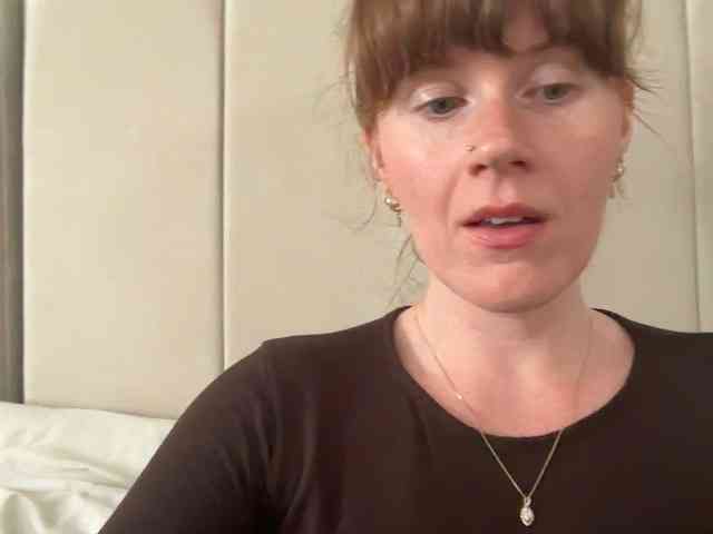 REDHEADROSIE webcam