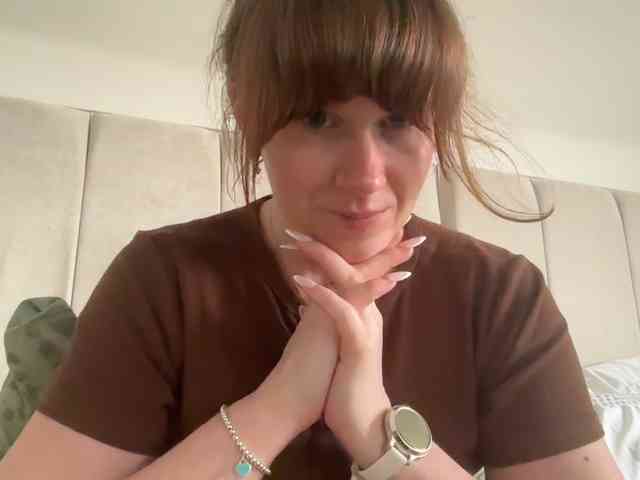 REDHEADROSIE webcam