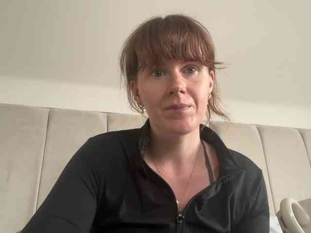 REDHEADROSIE webcam
