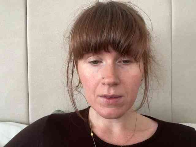 REDHEADROSIE webcam