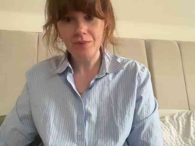 REDHEADROSIE webcam
