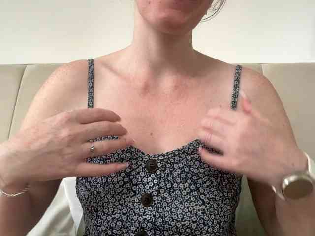 REDHEADROSIE webcam