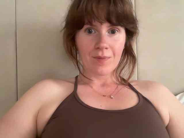 REDHEADROSIE webcam