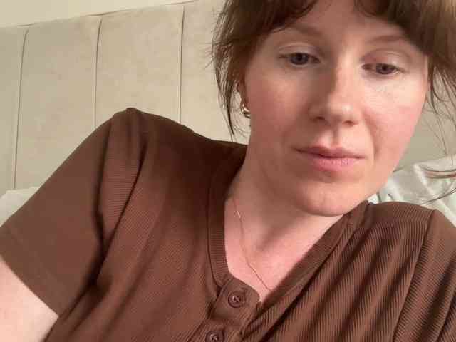 REDHEADROSIE webcam