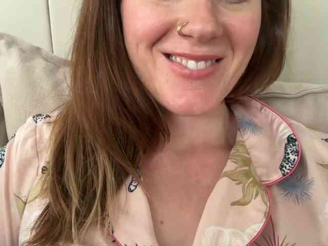 REDHEADROSIE webcam