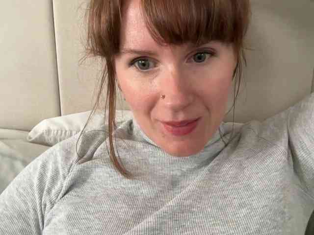 REDHEADROSIE webcam