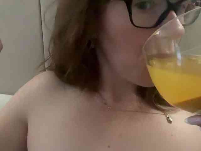 REDHEADROSIE webcam