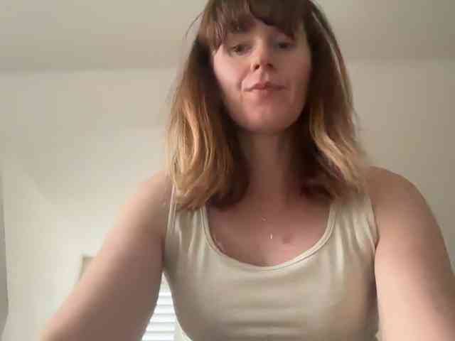 REDHEADROSIE webcam