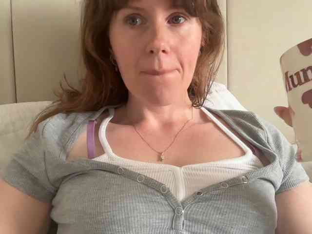 REDHEADROSIE webcam