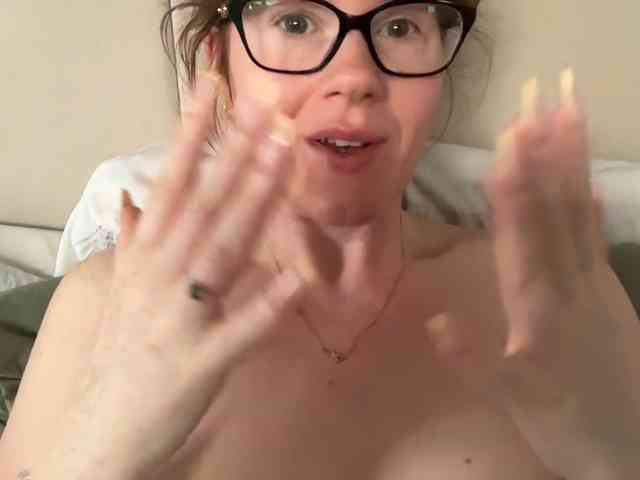 REDHEADROSIE webcam