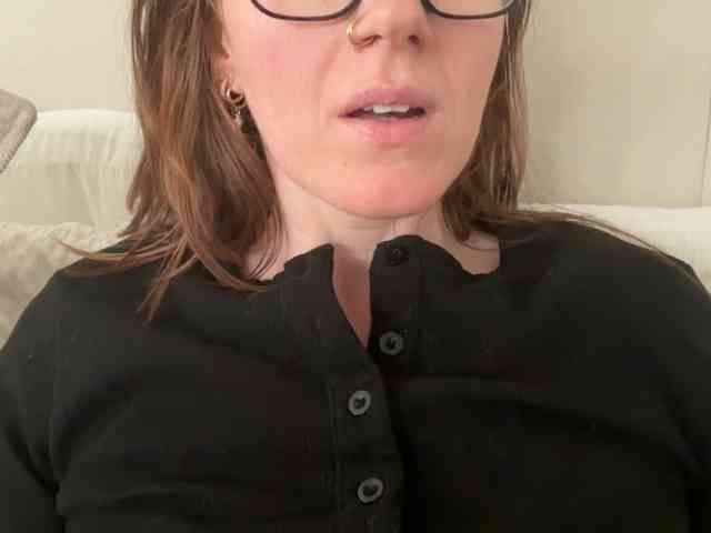 REDHEADROSIE webcam