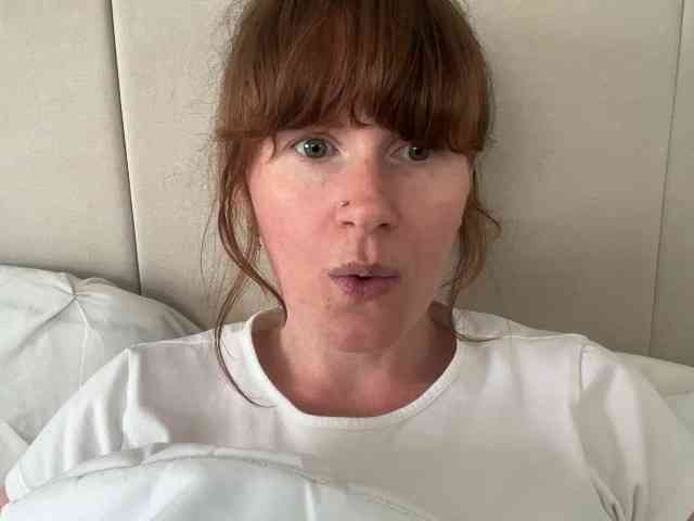 REDHEADROSIE webcam