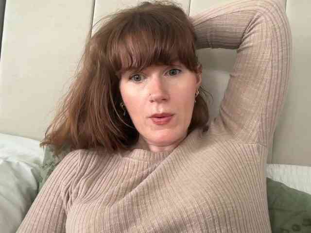 REDHEADROSIE webcam