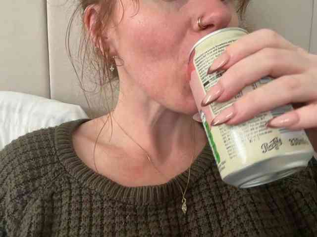REDHEADROSIE webcam