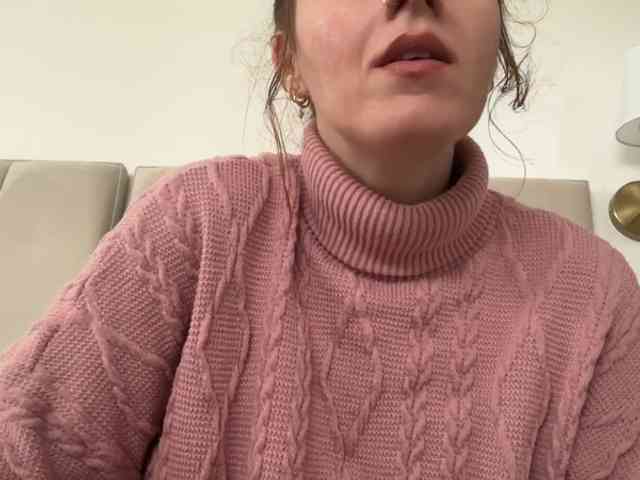 REDHEADROSIE webcam