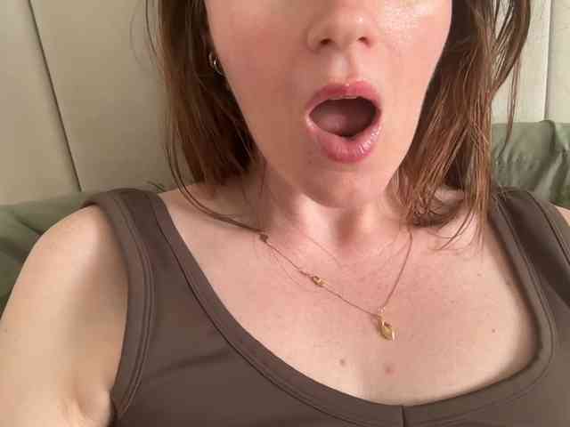 REDHEADROSIE webcam