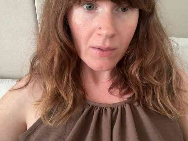 REDHEADROSIE webcam