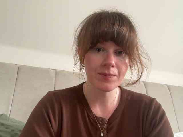REDHEADROSIE webcam
