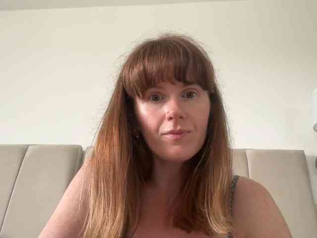REDHEADROSIE webcam