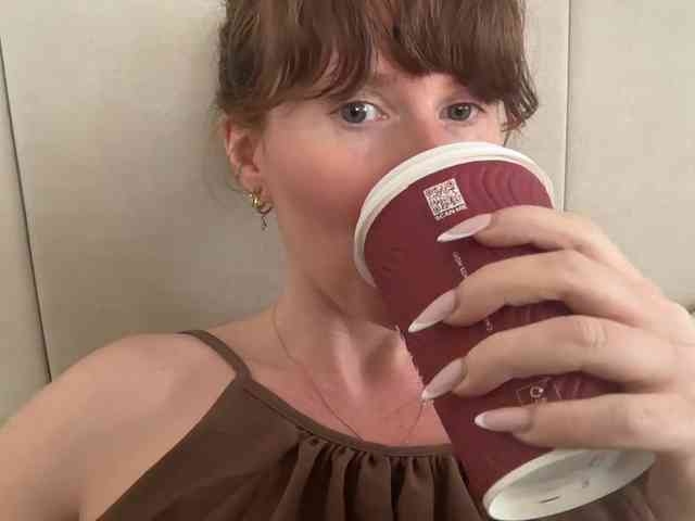 REDHEADROSIE webcam