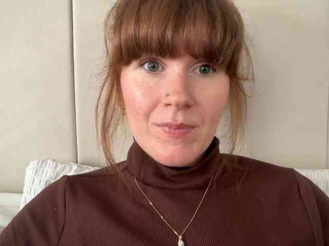 REDHEADROSIE webcam