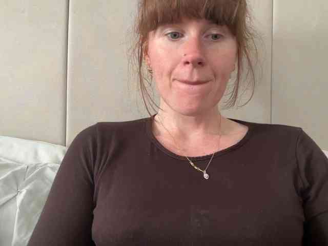 REDHEADROSIE webcam