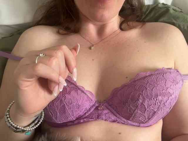 REDHEADROSIE webcam