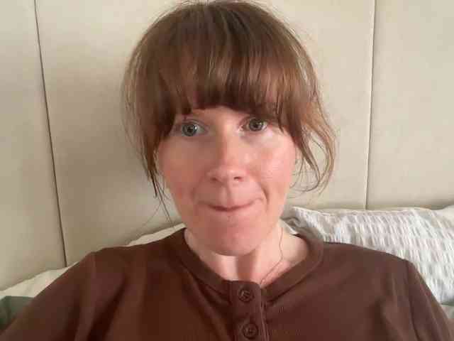 REDHEADROSIE webcam