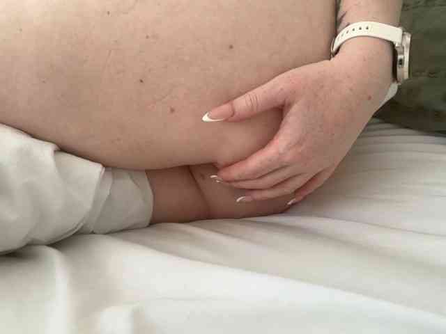 REDHEADROSIE webcam