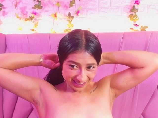 SharlotRodriguez live cam on BongaCams