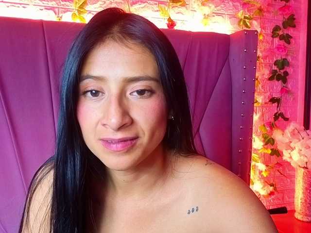 SharlotRodriguez live cam on BongaCams