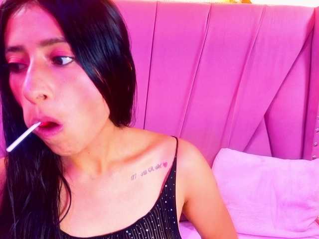 SharlotRodriguez live cam on BongaCams