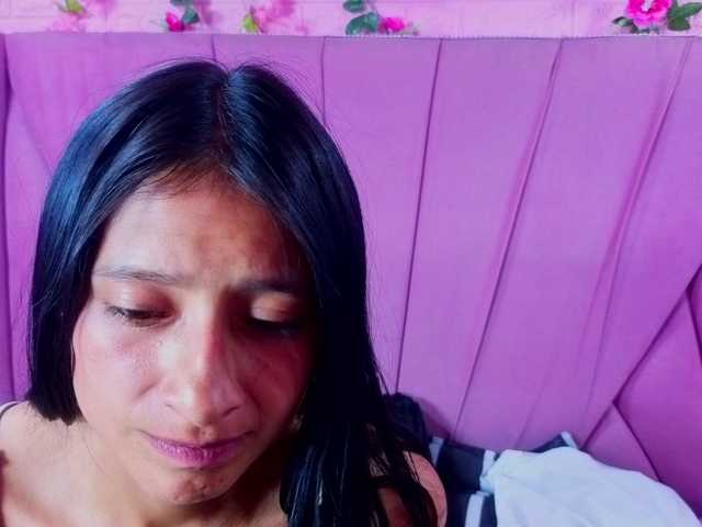 SharlotRodriguez live webcam show